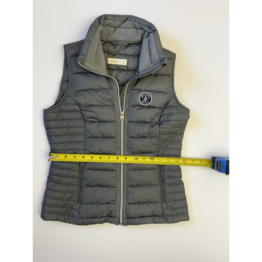 Abercrombie & Fitch Womens Puffer Vest Gray Quilted Fleece Lined Small AF Logo - Picture 5 of 6